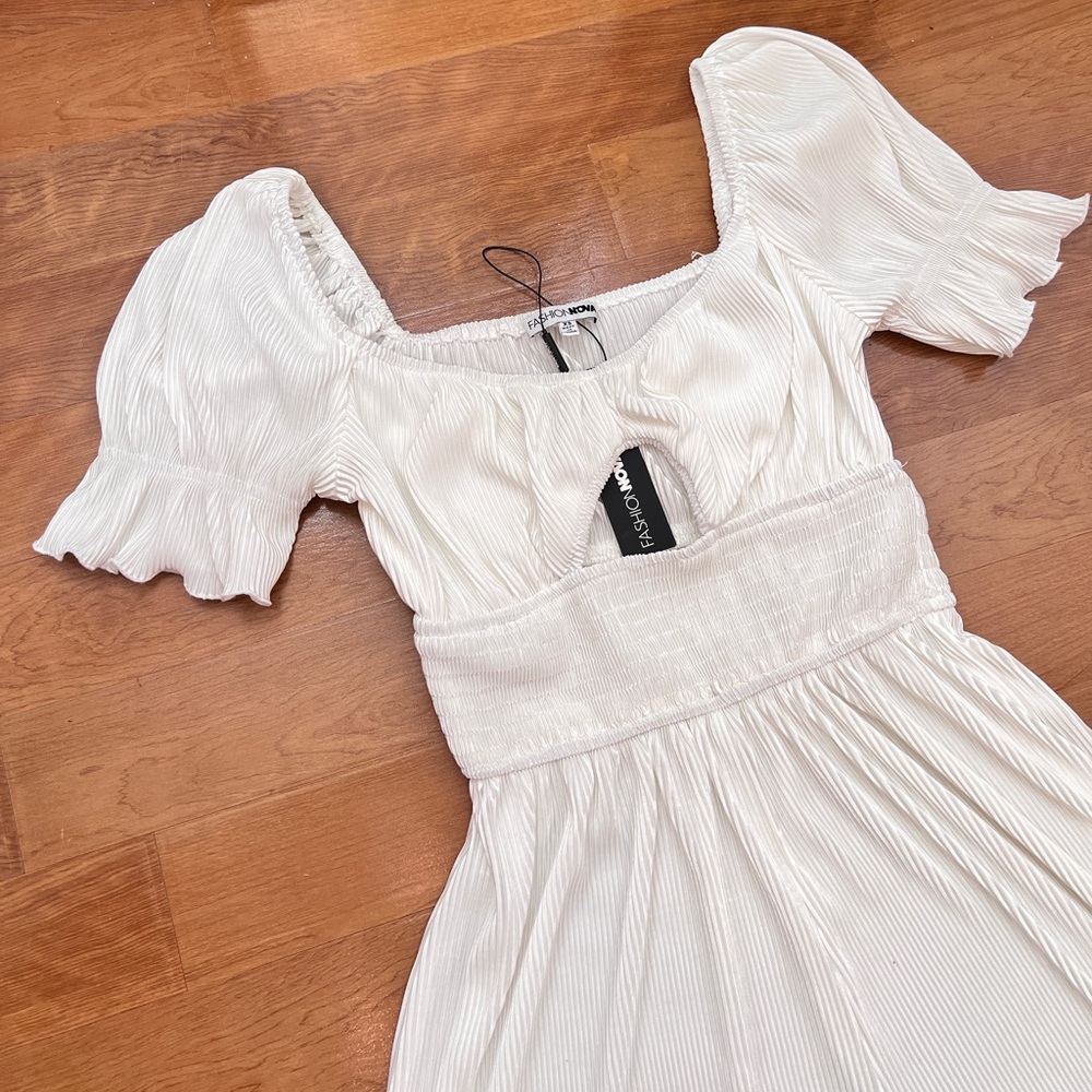 NWT Nicolette Plisse Romper - Picture 6 of 13